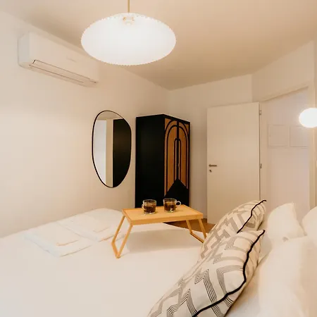 Mary Pink - No Rc C - Amazing Two-bedroom Lisboa