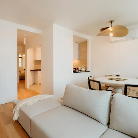 Mary Pink - No Rc C - Amazing Two-bedroom Lissabon
